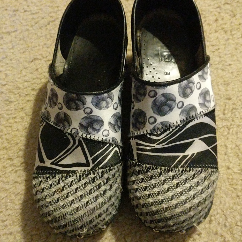 Sanita clogs